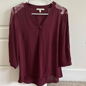 Women small , detailed blouse, wine color